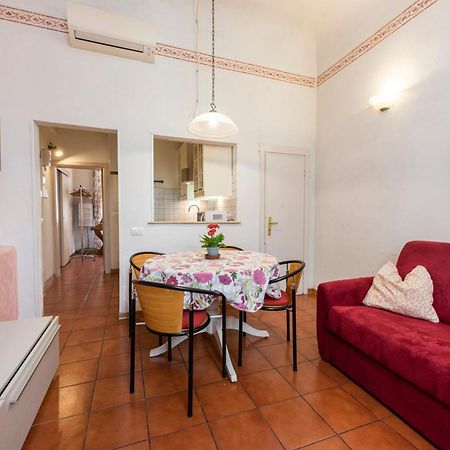 Grazioso Appartamento In Oltrarno A Firenze Luaran gambar